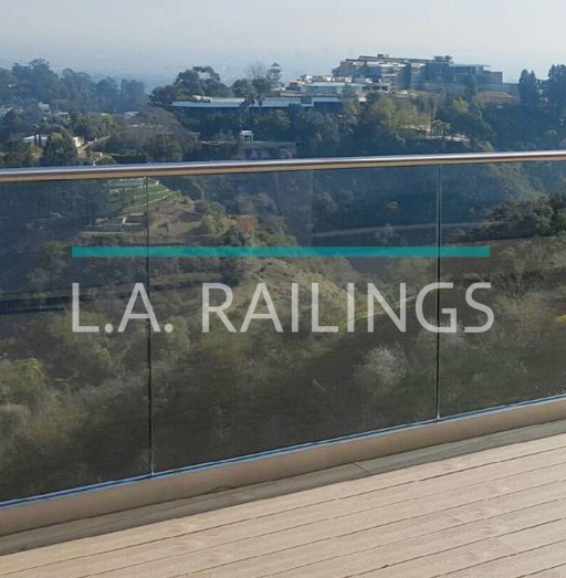 Bel Air - Residential - A U-Channel installation by LA Railings