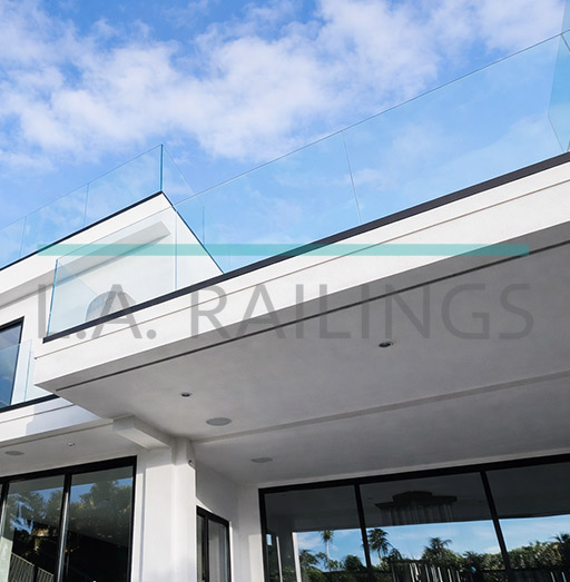 Beverly Hills - Residential - A U-Channel installation by LA Railings